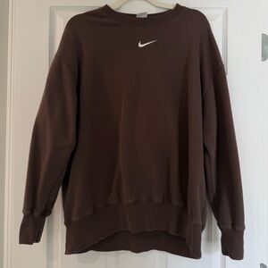 Nike Brown Crewneck Sweatshirt – Size M – Fleece